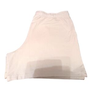 Hyba shorts. NWOT. White. Drawstring waist. 2 pockets. Size 2X